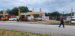 Tire shop don May y paqueteria chava hgo.