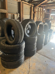 Cardinal Tire Shop