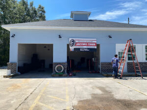 JACOBO TIRES (2)