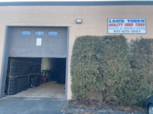 Leon Tires