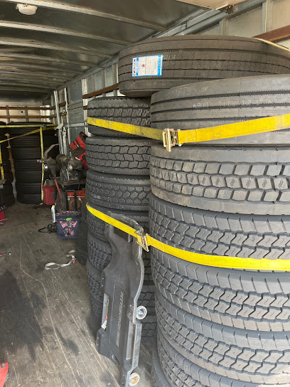 Road service 24-7 Texas Tire Service auto and diesel mechanic 24 hrs road service