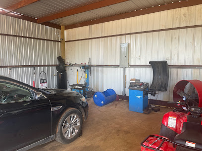 Moe & clyde’s used tire service