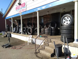 Junior tires