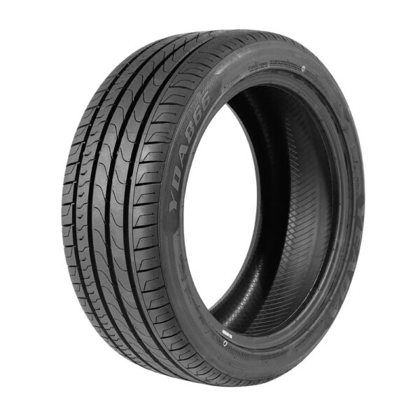 At XT VAN SUV Drifting Run Flat Racing Passenger Car Tyre PCR 225/55RF19 235/45ZR18 - Image 2